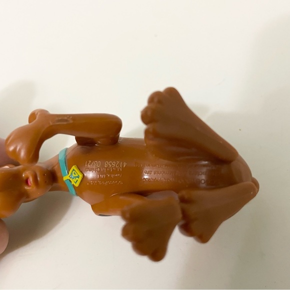 Scooby Doo Detective Toy Figure - Picture 8 of 10